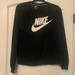 Black Nike Crewneck Sweatshirt